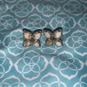 Kendra Scott Post Earrings Ivory